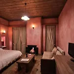 Hotel apartamentowy House Vytina