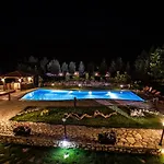 House فيتينا