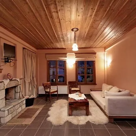 Aparthotel House Vytina