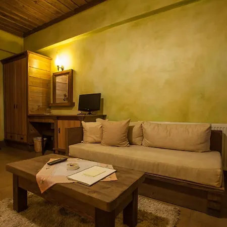House Aparthotel Vytina