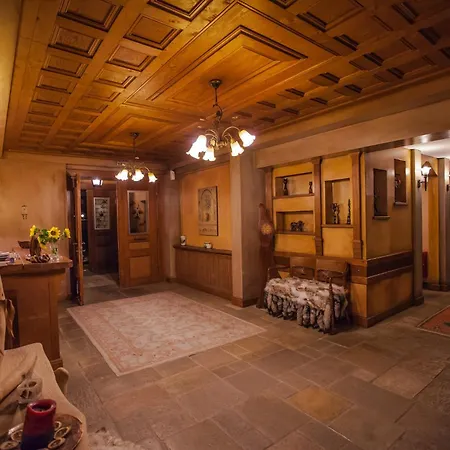 Aparthotel House