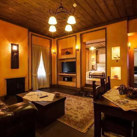House 3* Vytina