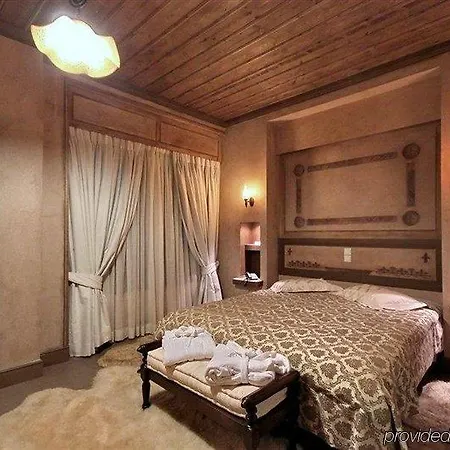 Aparthotel House
