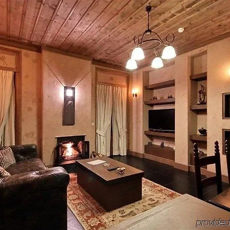 House 3* Vytina