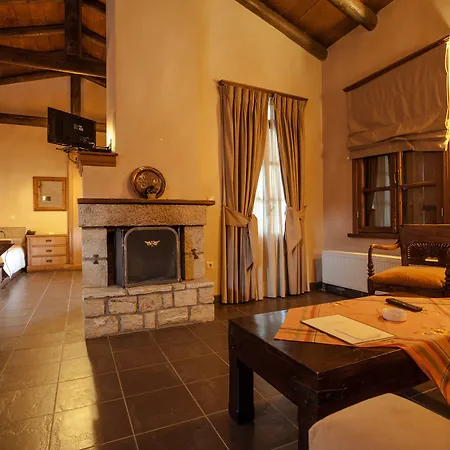 House 3* Vytina