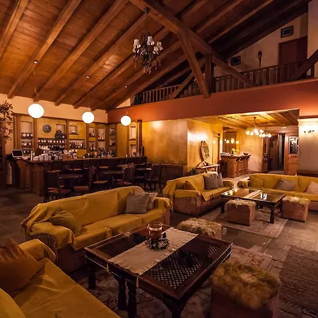 House Aparthotel 3*