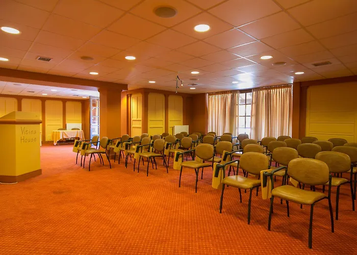 Apartahotel House Vitina